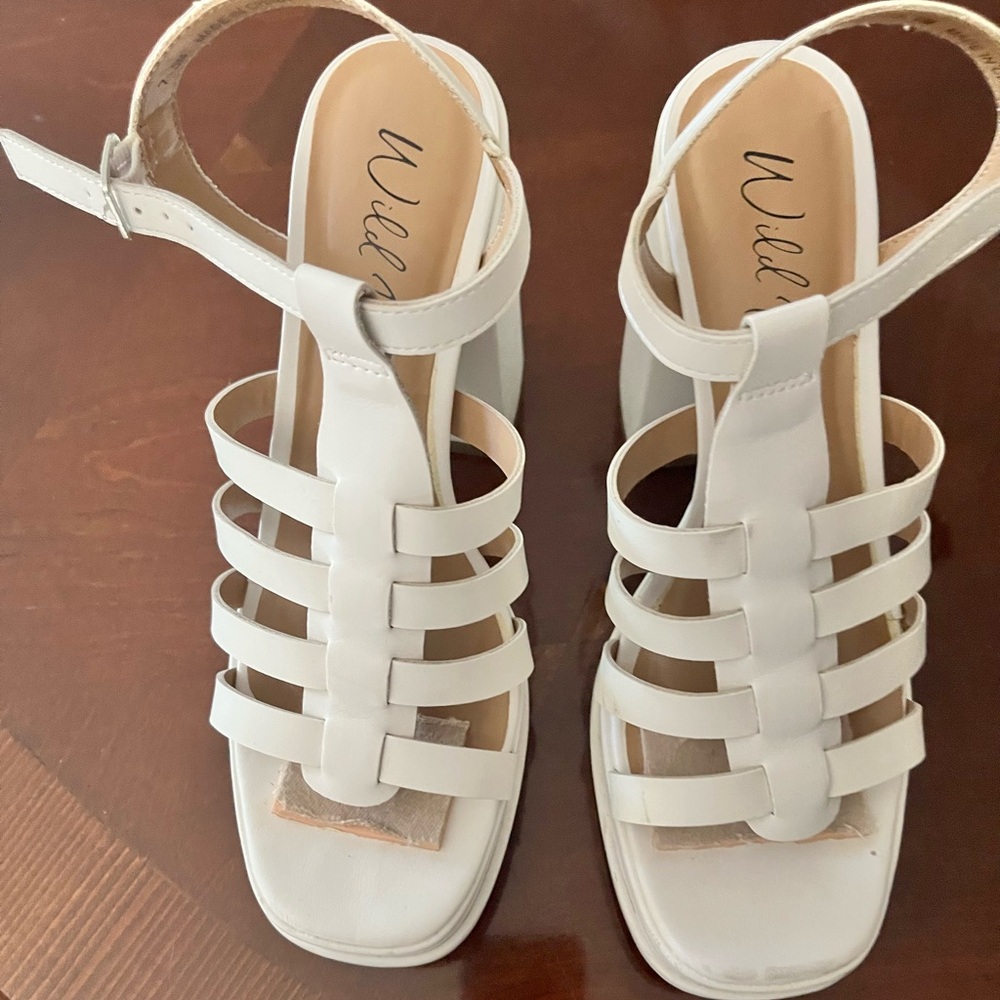 Wild Pair Sz 7.5 white platform Sandler